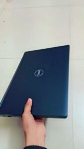 Dell latitude 5550 (2)